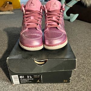 Air Jordan 1 mid se